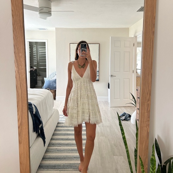 Rocco Sand White Lace Dress - Picture 6 of 7